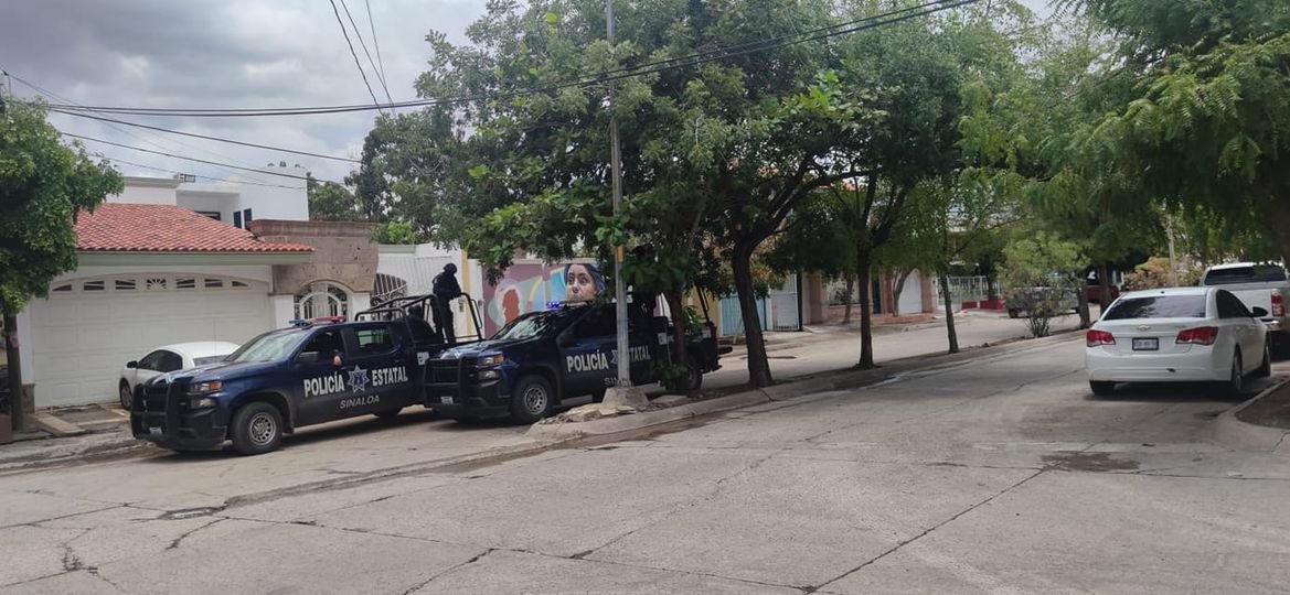 Balacera entre policías estatales y delincuentes deja un detenido y un vehículo