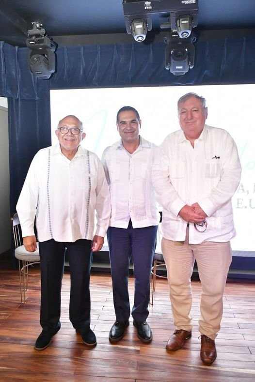 Realizan paneles de prospectiva Alcaldes y empresarios