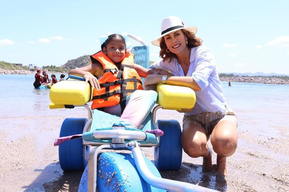 *Rosy Fuentes lleva programa recreativo para personas con discapacidad a la Isla *Rosy Fuentes lleva programa recreativo para personas con discapacidad a la Isla