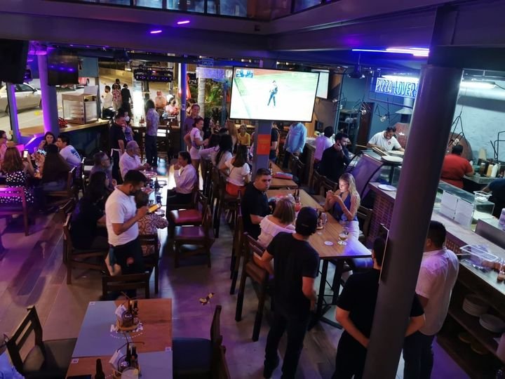 Aumenta el aforo en restaurantes y bares de Mazatlán