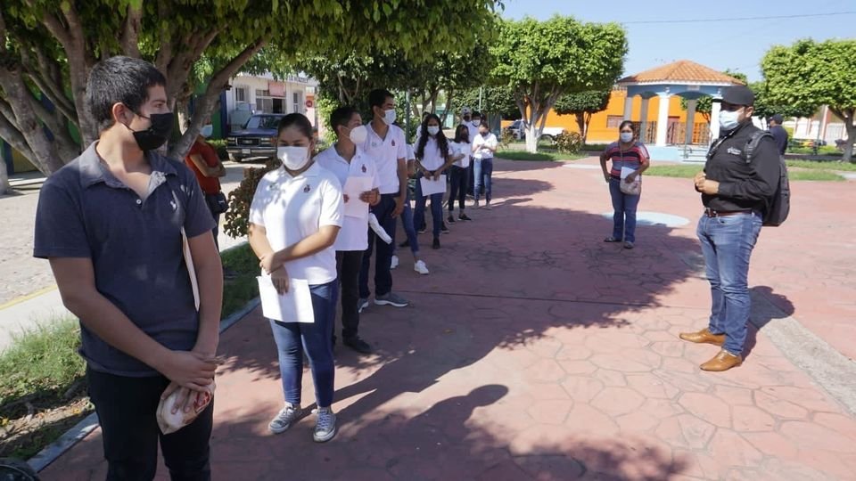 Concluye IMJU entrega becas Proase de septiembre y octubre