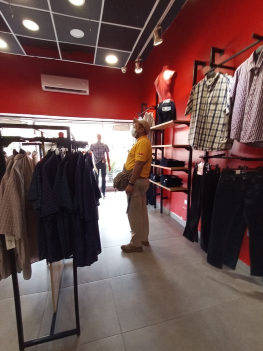 Continúa revisión de edificios del Centro de Los Mochis por Protección Civil