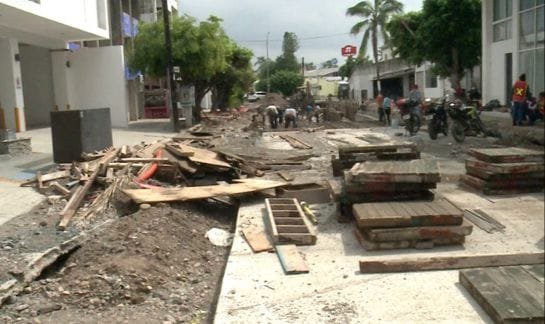 Lentitud en remodelación de calle Gaviotas afecta a comerciantes
