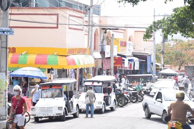Revisan que transporte en Mazatlán circule en buen estado