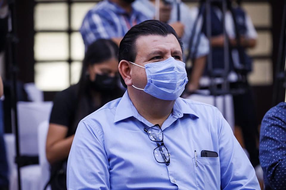 Rubén Rocha presenta a integrantes de Comisión de Enlace para la entrega-recepci