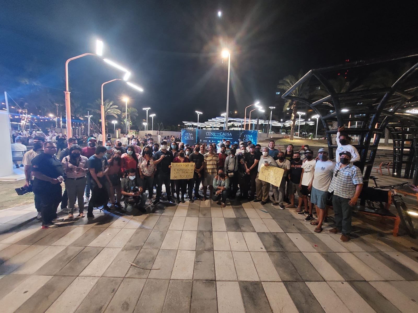 Ante la burla del gobierno,