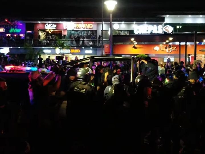 Autoridades y comerciantes acuerdan no vender armas de juguete; se arrestará a q