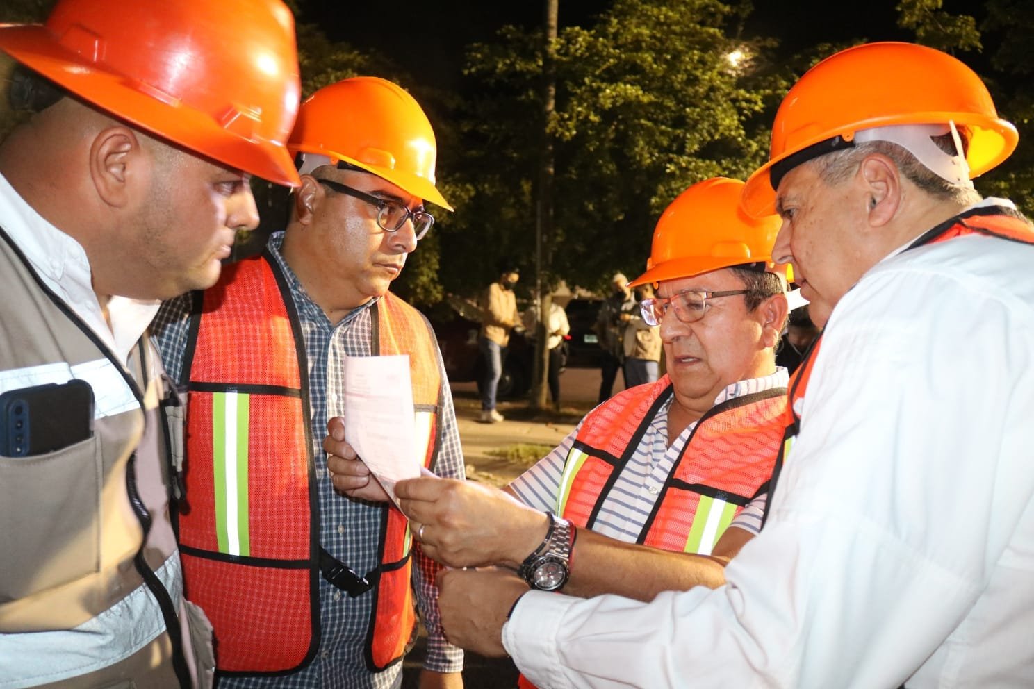 *“GERARDO VARGAS INICIA 2 OBRAS DE INFRAESTRUCTURA VIAL EN LAS PRIMERAS HORAS DEL DÍA 1 DE NOVIEMBRE”* *“GERARDO VARGAS INICIA 2 OBRAS DE INFRAESTRUCTURA VIAL EN LAS PRIMERAS HORAS DEL DÍA 1 DE NOVIEMBRE”*