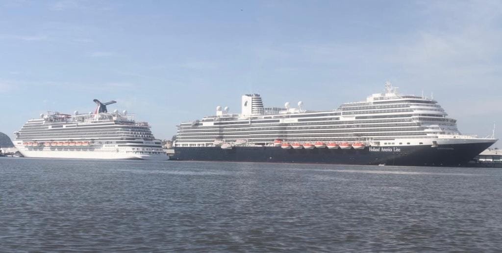 Tiene Mazatlán doble arribo de cruceros, en esta semana suman cuatro Tiene Mazatlán doble arribo de cruceros, en esta semana suman cuatro