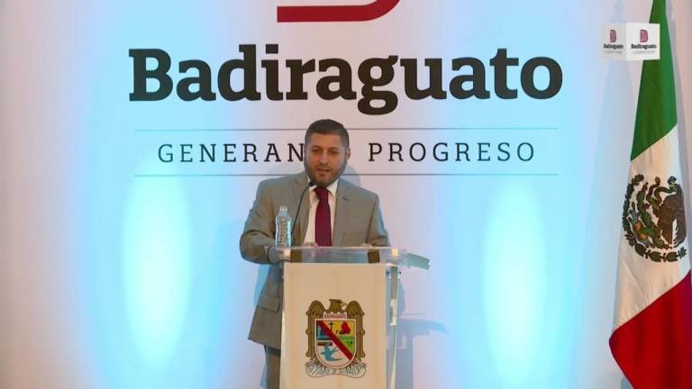 Badiraguato tendrá un mando civil en el área de seguridad pública, confirmó el alcalde José Paz López Elenes Badiraguato tendrá un mando civil en el área de seguridad pública, confirmó el alcalde José Paz López Elenes