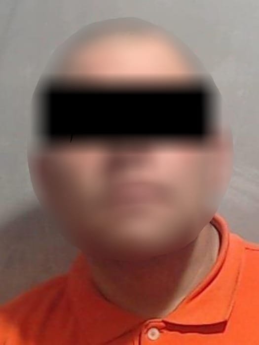 Policías municipales detuvieron a un hombre que portaba un arma, en el centro de Culiacán Policías municipales detuvieron a un hombre que portaba un arma, en el centro de Culiacán