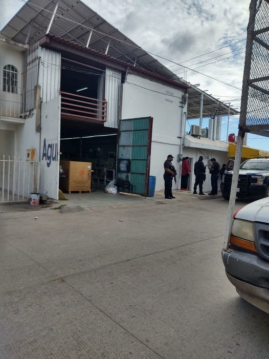 Balean negocio de Ariel Aguilar