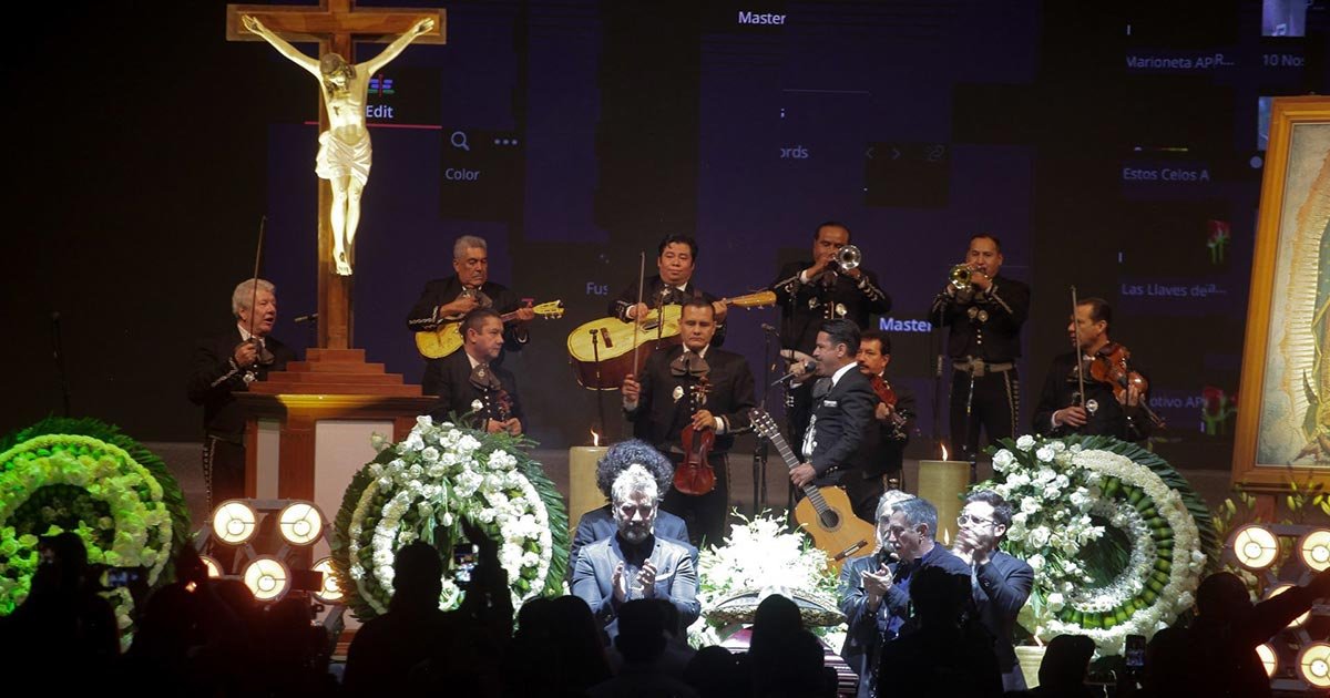 DESPIDEN CON CANCIONES A VICENTE…