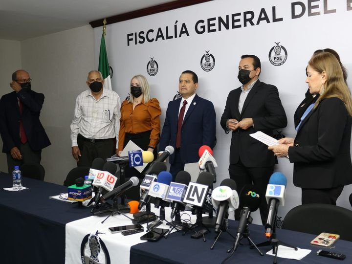 Entrega fiscal nuevos nombramientos en vicefiscalía de Derechos Humanos y agente Entrega fiscal nuevos nombramientos en vicefiscalía de Derechos Humanos y agente