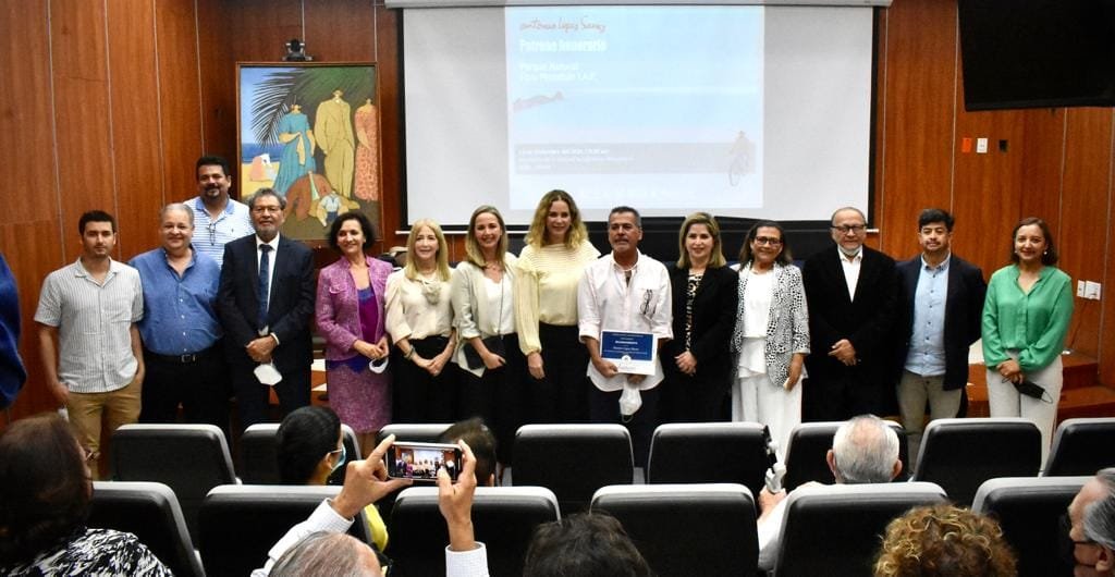 Nombran a Antonio López Sáenz protector del Faro Mazatlán Nombran a Antonio López Sáenz protector del Faro Mazatlán