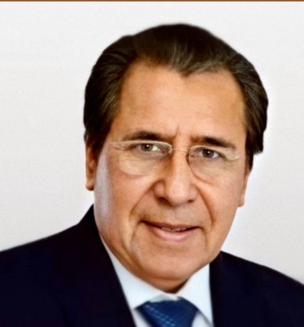 AMLO A TRES AÑOS DE GOBIERNO: ENEMIGOS Y POLARIZACIÓN. AMLO A TRES AÑOS DE GOBIERNO: ENEMIGOS Y POLARIZACIÓN.