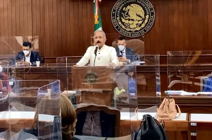 Alcalde de Culiacán agradece a diputados tras votación para que los campos de go