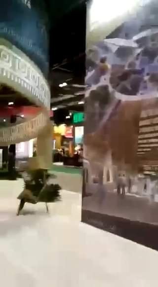 En este video, se evidencia el abandono de los stands de México en la Feria Inte