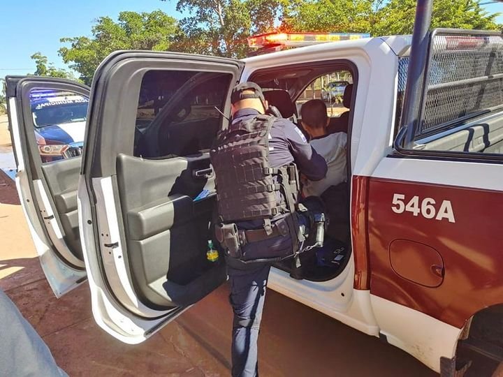 POLICÍAS MUNICIPALES DE AHOME ENCUENTRAN A NIÑO AUTISTA EXTRAVIADO Y LO ENTREGAN