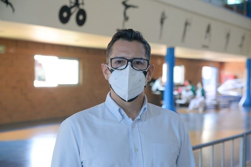 *Se extiende la jornada de vacunación a docentes hasta este sábado 15 de enero* *Se extiende la jornada de vacunación a docentes hasta este sábado 15 de enero*