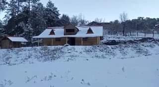 Así amaneció este jueves 3 de febrero Santa Gertrudis, Badiraguato, por la nie