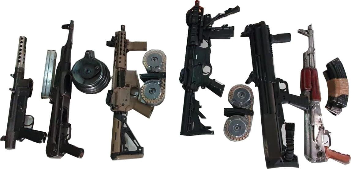 Parte de lo asegurado por elementos de la PEP esta mañana en el penal de Culiacá