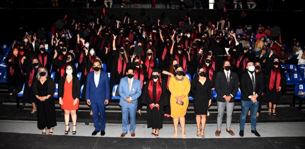 Egresan 85 psicólogos de la UAS en Mazatlán Egresan 85 psicólogos de la UAS en Mazatlán