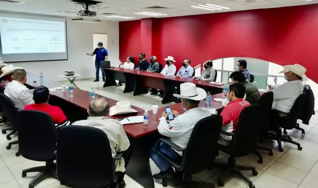 *Ganaderos de Sinaloa logran fijar precio de 9.50 pesos por litro de leche *