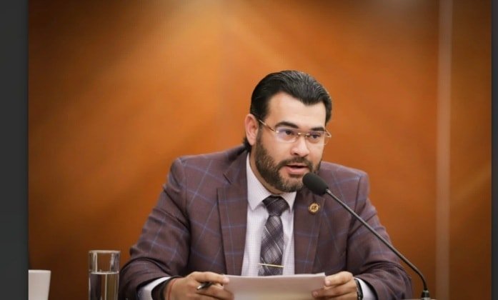 *Propondrá morena extender revocación de mandato a Gobernador, Alcaldes y Diputa *Propondrá morena extender revocación de mandato a Gobernador, Alcaldes y Diputa