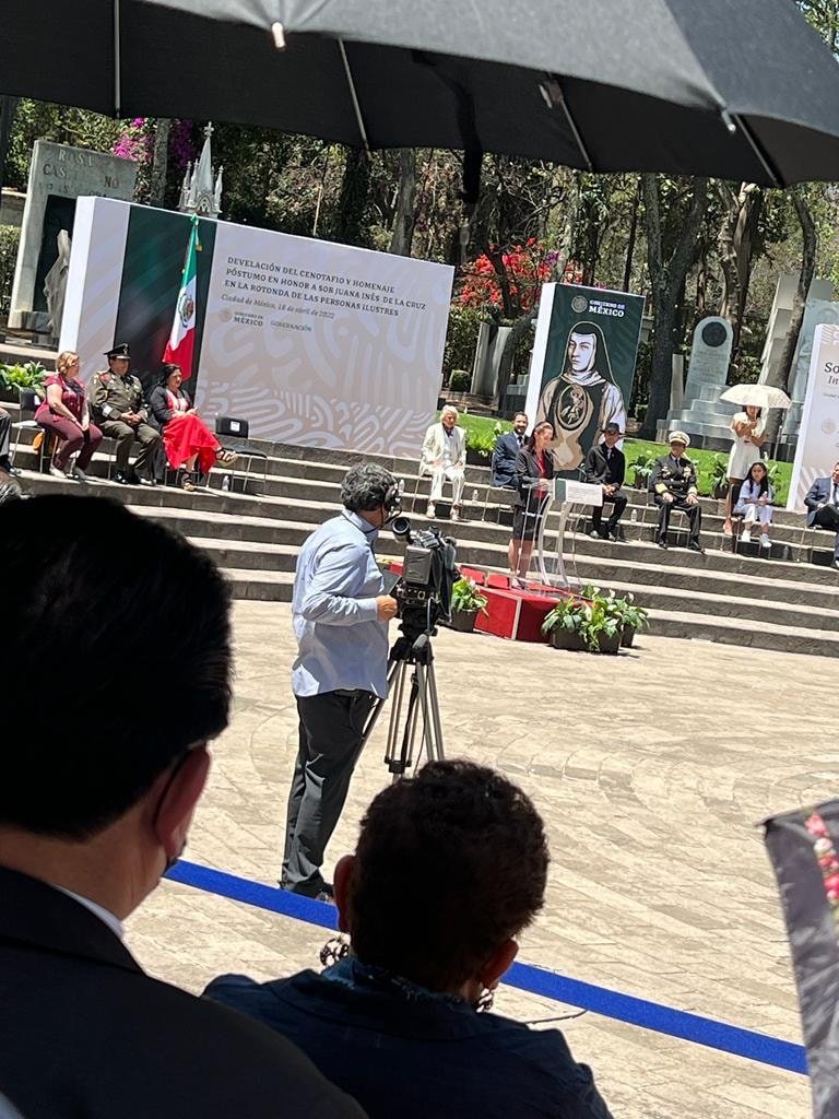 Asiste el Rector a Homenaje Póstumo en honor a Sor Juana Inés de la Cruz