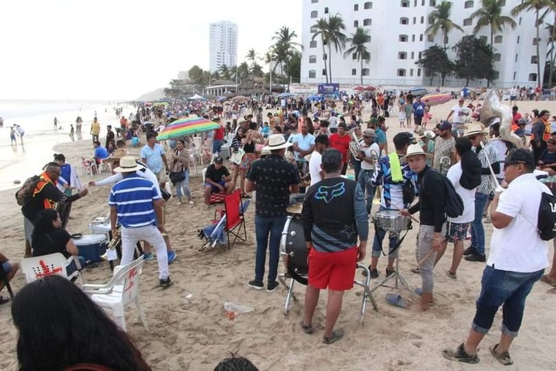 Mas de 34,000 asistentes a las playas durante el jueves santo en Mazatlán Mas de 34,000 asistentes a las playas durante el jueves santo en Mazatlán