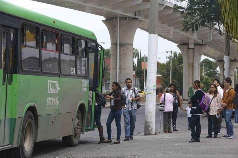*INVITA LA DVyT A ESTUDIANTES A ADQUIRIR O REACTIVAR TARJETAS INTELIGENTES DE DE *INVITA LA DVyT A ESTUDIANTES A ADQUIRIR O REACTIVAR TARJETAS INTELIGENTES DE DE