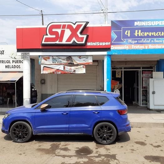 Tras denuncia anónima, grupo élite de la PEP, asegura inmuebles, vehículos y arm