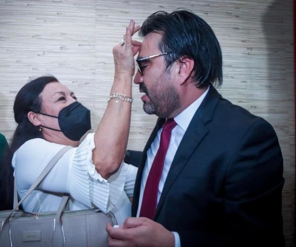 *Ayudar a los que menos tienen, y  hacer de Culiacán ciudad innovadora y de dere