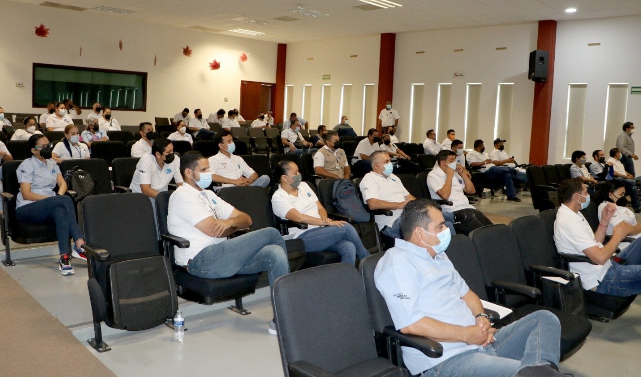 Brindan curso de actualización a personal de salud