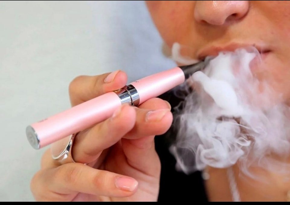 Cigarros electrónicos no son una alternativa para dejar de fumar