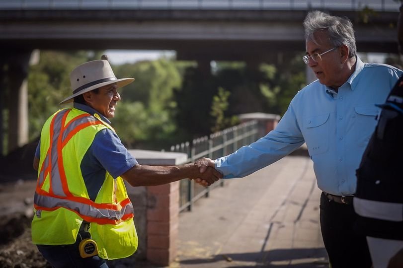 Gobernador Rocha realiza supervisión de obras para fortalecer infraestructura de
