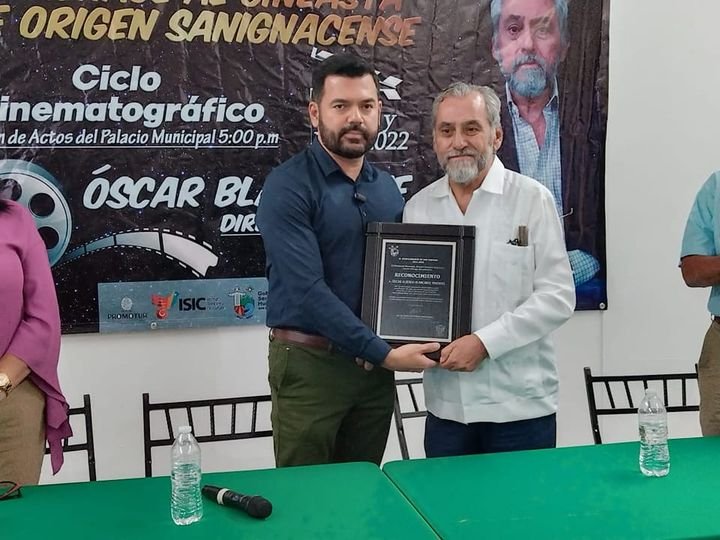 Reconocen en San Ignacio trayectoria del cineasta Óscar Blancarte