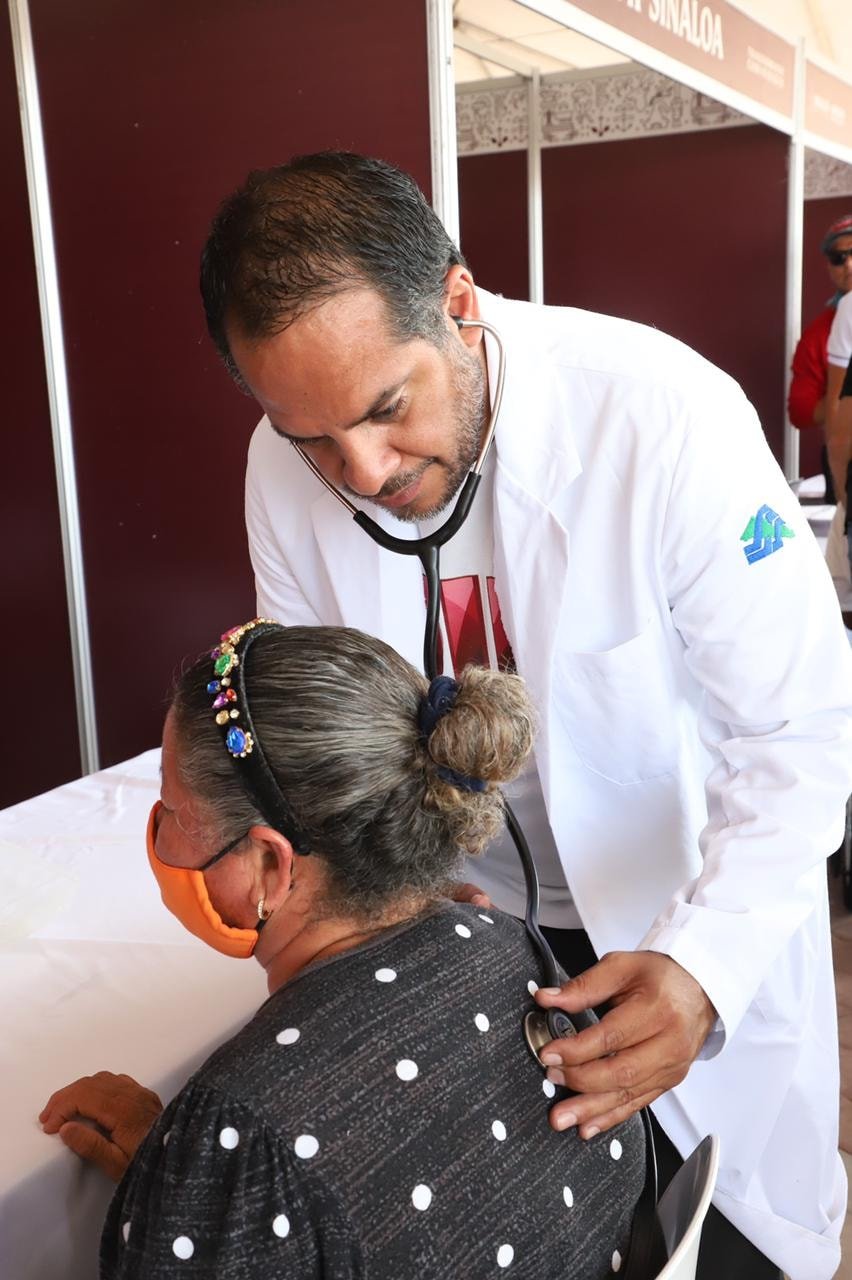 Secretaría de Salud presente en programa Transformando Comunidades