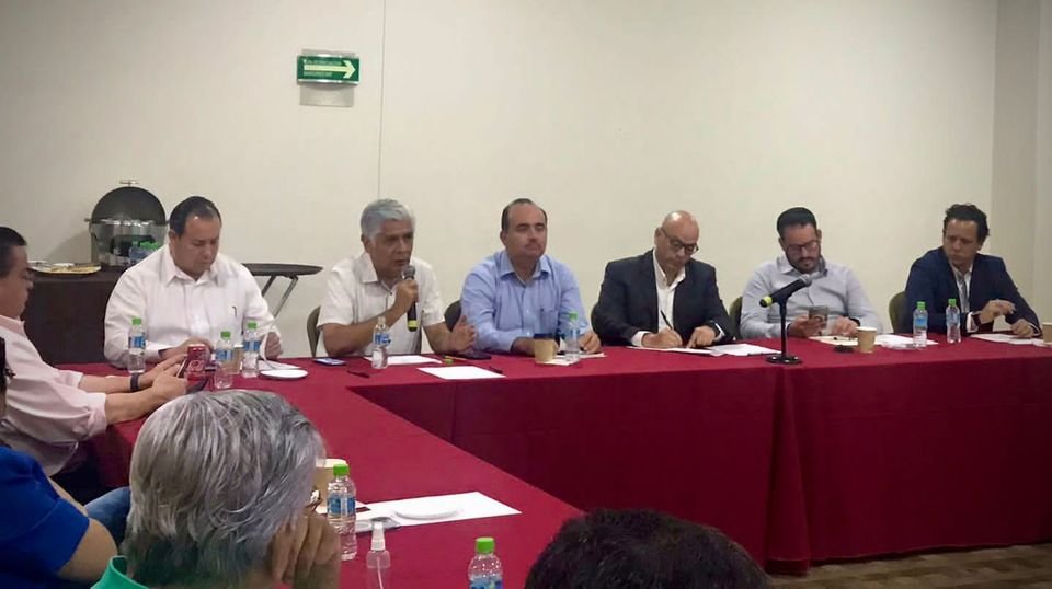 Celebran reunión mensual en Codesin zona sur