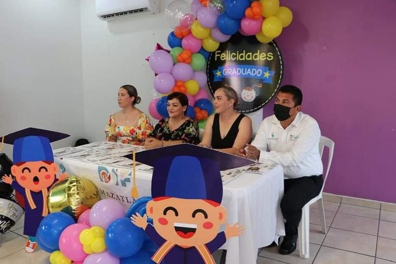 Mazatlán, Sinaloa.- Con el último pase de lista los alumnos del Centro de Asiste