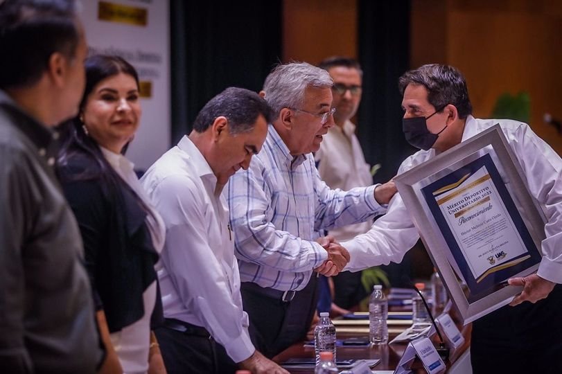 Rocha reitera su apoyo a la UAS