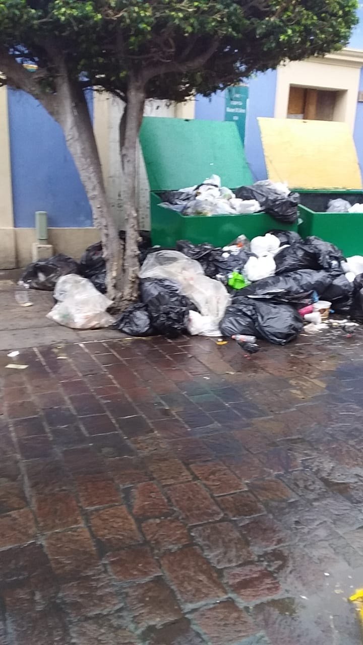 Vecinos del Centro Histórico de Mazatlán exigen al gobierno de Mazatlán levant