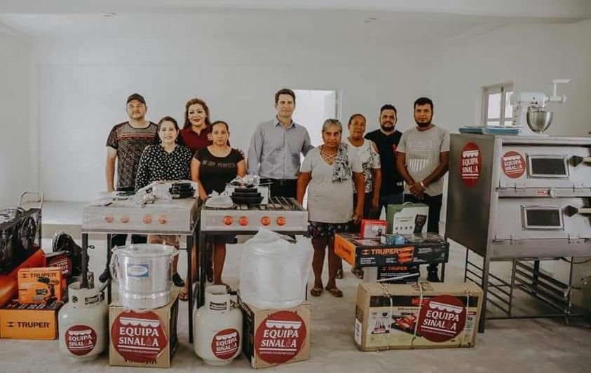 Lleva Secretario de Economía Javier Gaxiola el Programa Equipa Sinaloa al pueblo