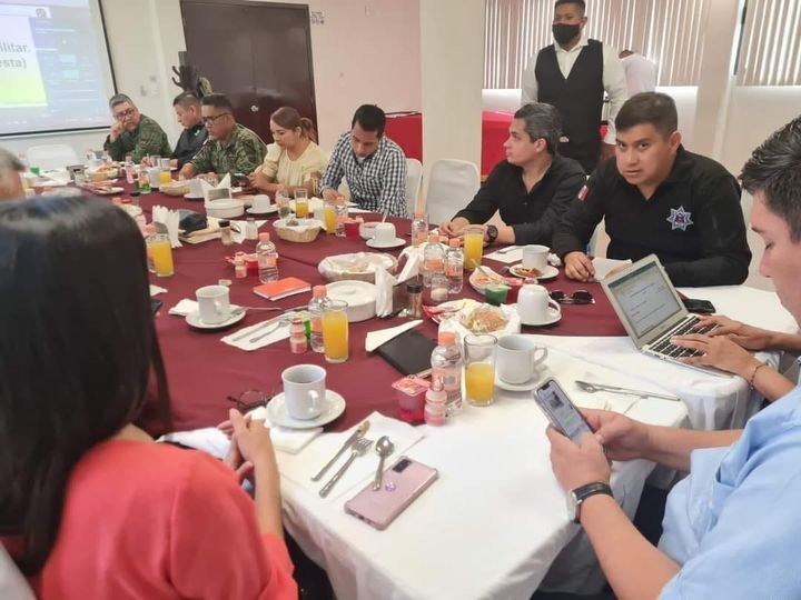 Acude el Secretario de Seguridad Pública y Tránsito Municipal, Mayor Pedro César