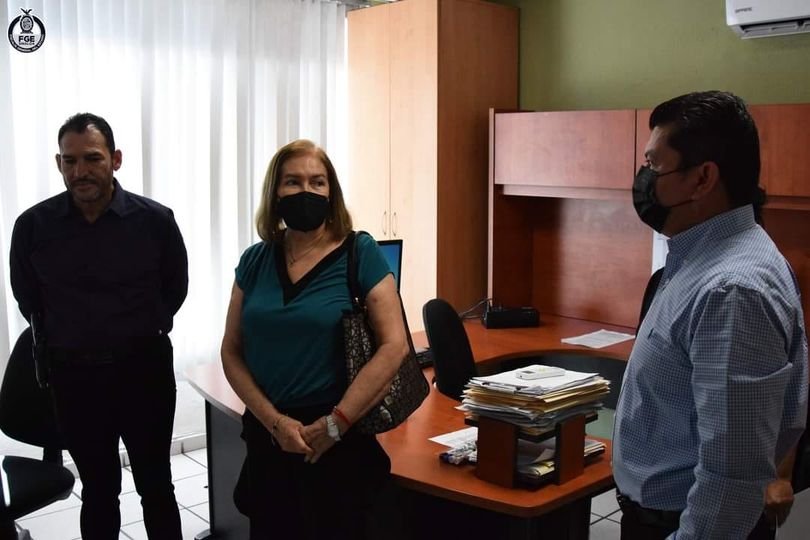 La Fiscal General del Estado, Sara Bruna Quiñónez Estrada, planificando con inte