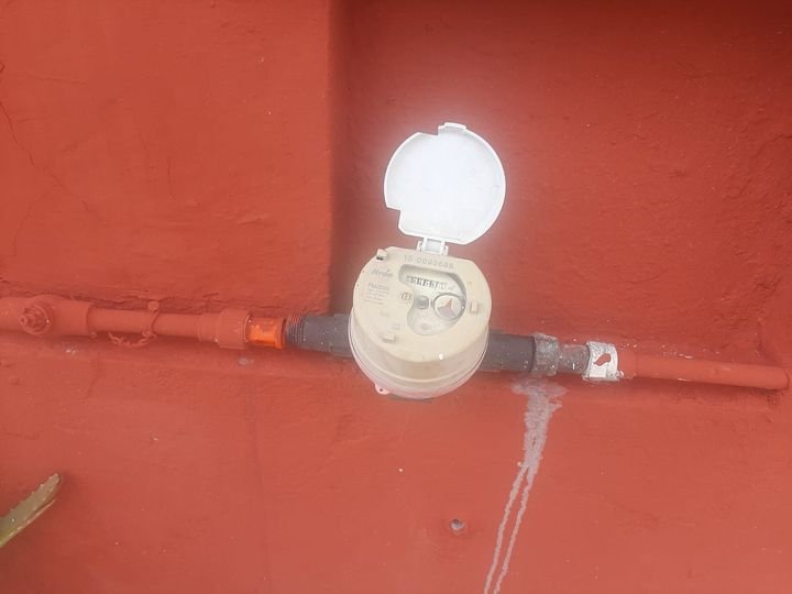 MACHETAZO A CABALLO DE ESPADAS..