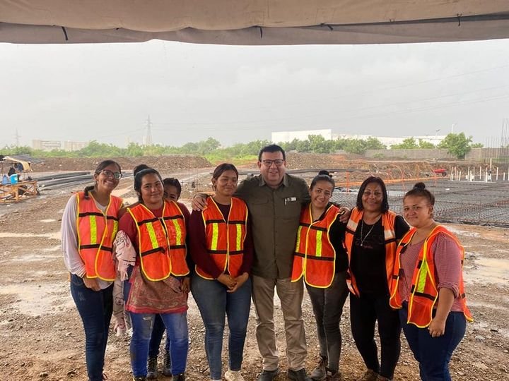 Rocha supervisa construcción del Centro de Justicia para las Mujeres de la Zona