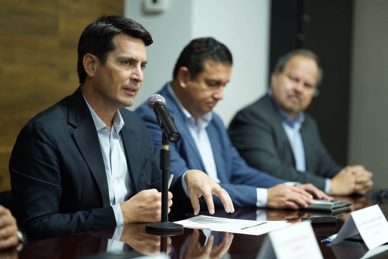 *Sinaloa y Jalisco se unen para impulsar el desarrollo industrial*