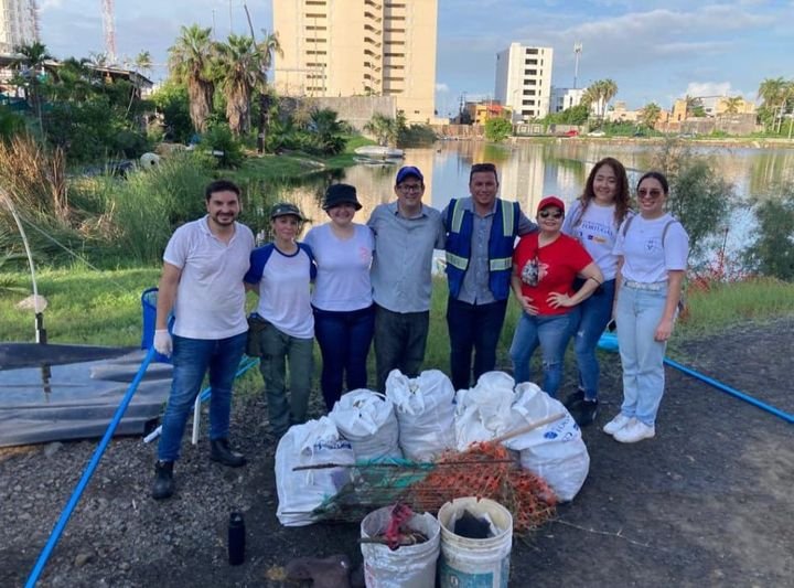 El Nuevo Acuario de Mazatlán realiza jornada de limpieza en la Laguna del Camaró